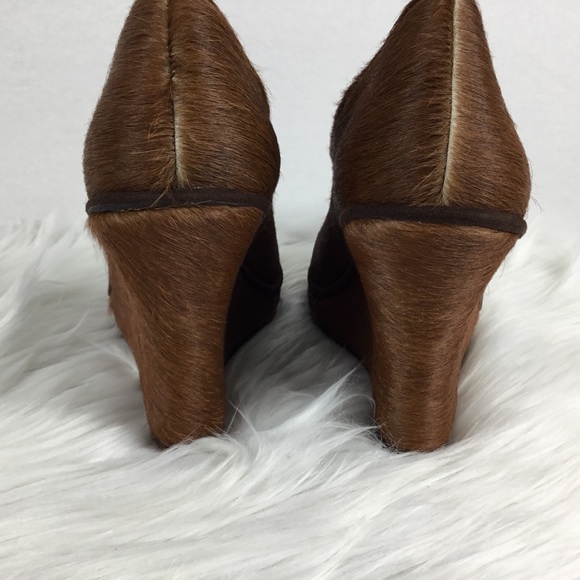 NEW Pony Hair Urban Outfitters Shakuhachi Wedges - Picture 3 of 6